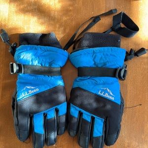 Play condition LL Bean kids ski gloves size L